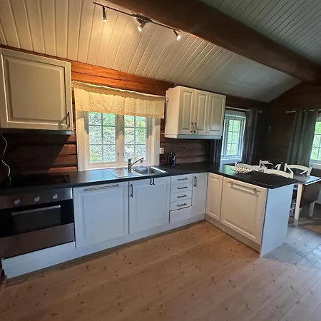 Modern Log Cabin In Peaceful Surroundings Ål